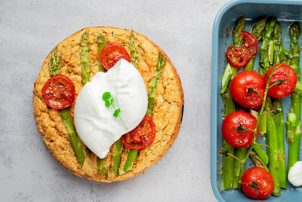 Gâteau à la courgette et aux asperges et burrata