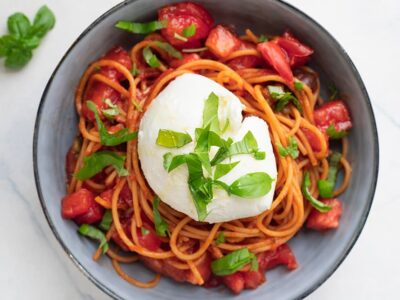 Spaghetti de lentille tomate burrata