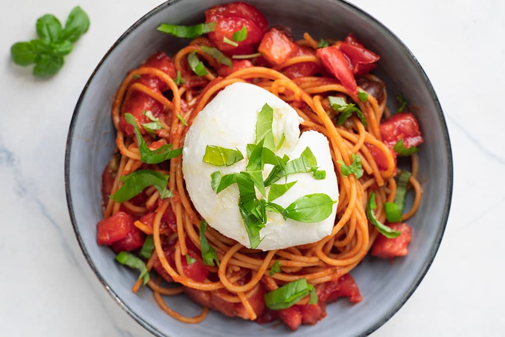 Spaghetti de lentille tomate burrata