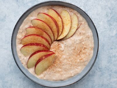 Porridge ultra protéiné pomme cannelle