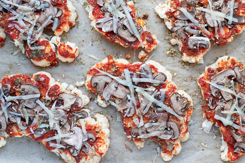 Mini pizza de chou-fleur aux champignons