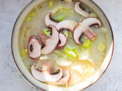 Soupe miso poireaux champignons